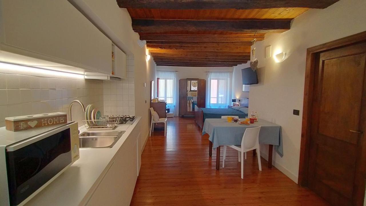 Accogliente Locale Con Terrazzo In Centro Storico Vittorio Veneto Exterior photo