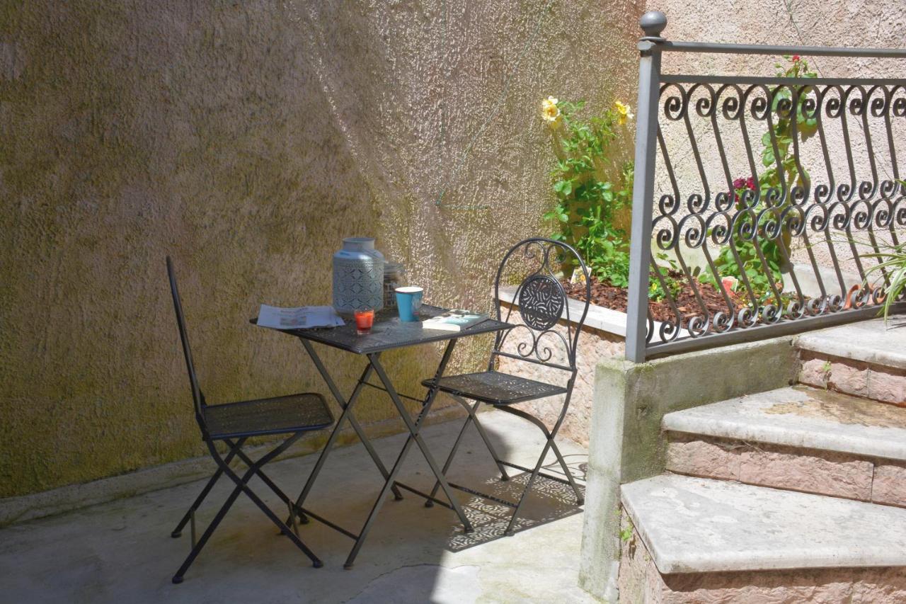 Accogliente Locale Con Terrazzo In Centro Storico Vittorio Veneto Exterior photo